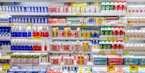 伊利、蒙牛、光明集體漲價,誰給我們“牛奶自由”?